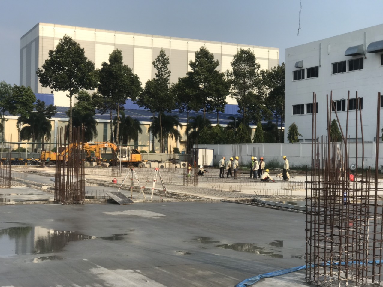 NHÀ MÁY MAY CÔNG NGHỆ CAO THÁI TUẤN
