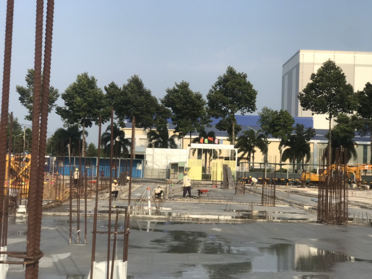 NHÀ MÁY MAY CÔNG NGHỆ CAO THÁI TUẤN