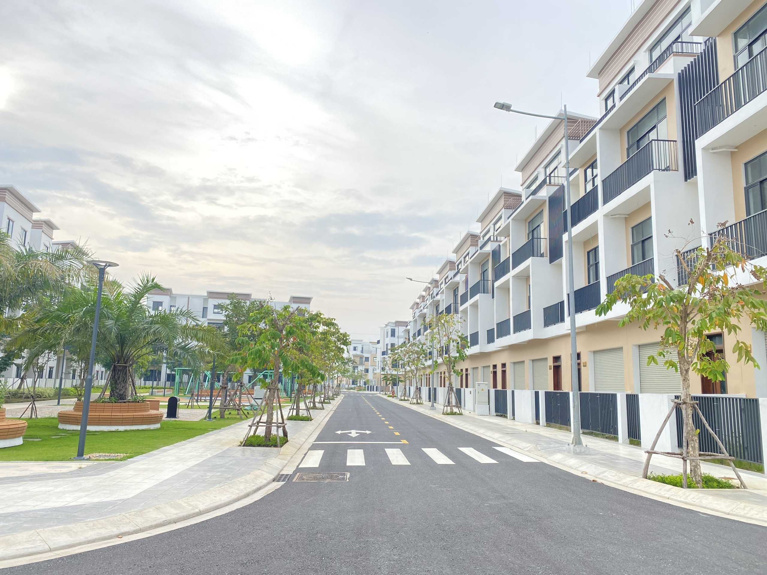 KHU THƯƠNG MẠI, BIỆT THỰ VÀ CHUNG CƯ CAO CẤP THÁI SƠN